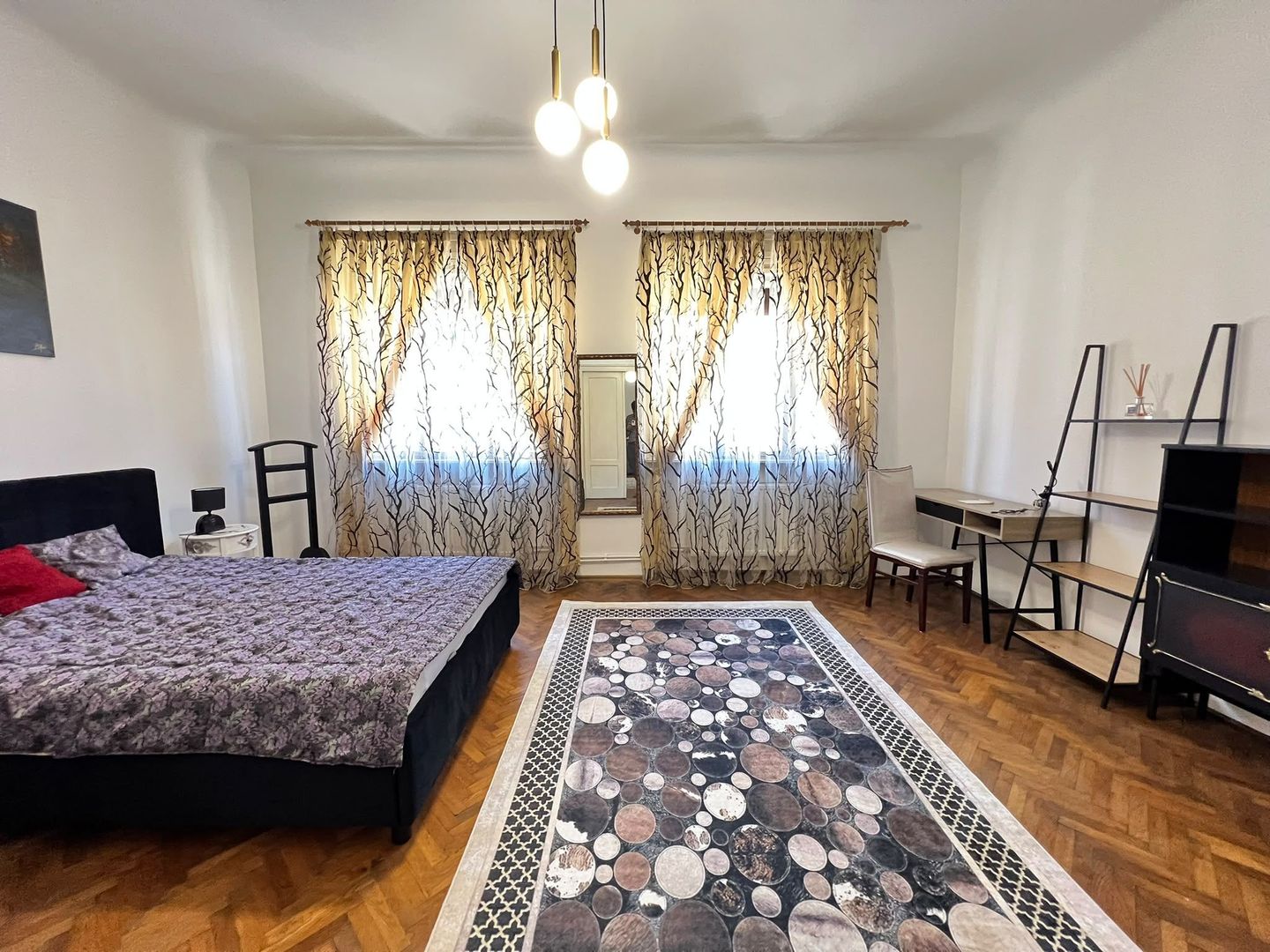 Apartament spatios cu 3 camere | 83 mp + veranda + curte | Ultracentral - Poză 8