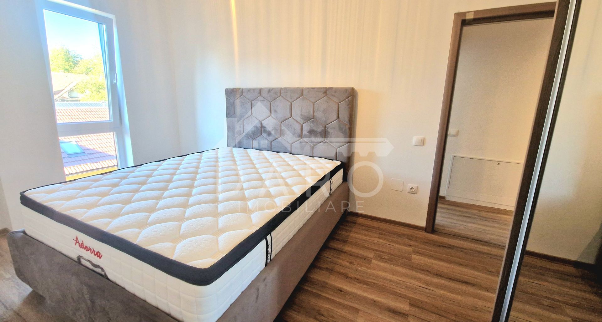 Apartament de inchiriat cu 3 camere , strada Papiu Ilarian - Poză 17