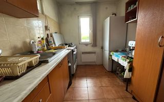 Casa cu 4 camere de vanzare in Iris - Poză 4