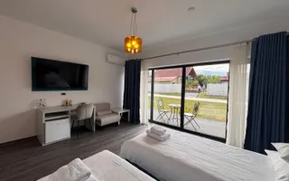 Pensiune PREMIUM 10 camere și Casă Individuală Valea Avrigului 4.600mp - Poză 13