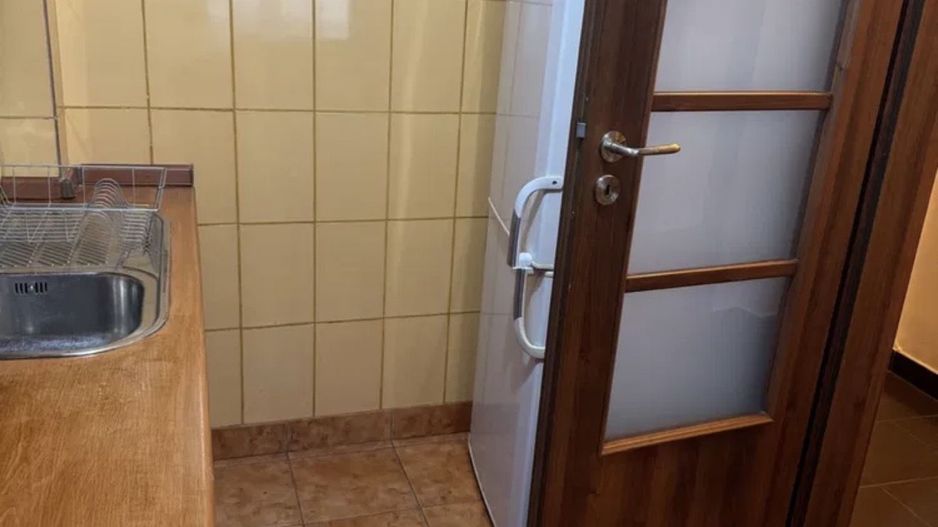 AP. 2 CAMERE-IANCULUI, BLOC REABILITAT, BUCATARIE INCHISA, MOBILAT - Poză 4