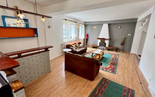 Apartament in Centrul Istoric - Poză 1