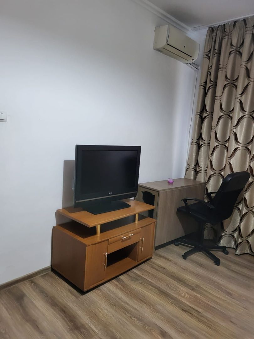 De Inchiriat Apartament 2 Camere, Kogalniceanu - Izvor, sector 5 - Poză 2