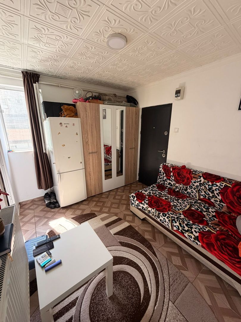 Garsonieră decomandată, 16 mp, centrală proprie – Eroii Revoluției V23 - Poză 1