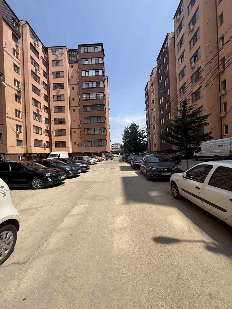 Garsonieră dublă 39mp- living + dormitor + balcon mare - Etaj 1 - Poză 13