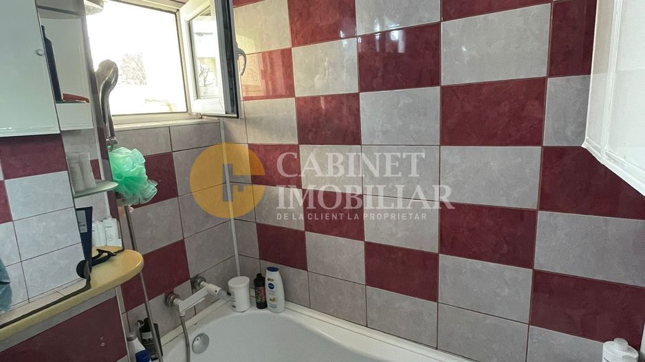 FARA RISC - PODU ROS - LICEUL EMIL RACOVITA - 3 CAMERE - RENOVAT - Poză 12