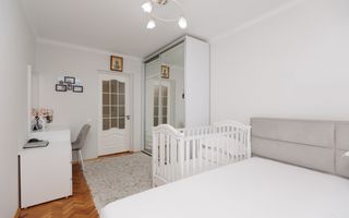 Apartament cu 4 camere spre vânzare, strada Romană, Centru - Poză 7