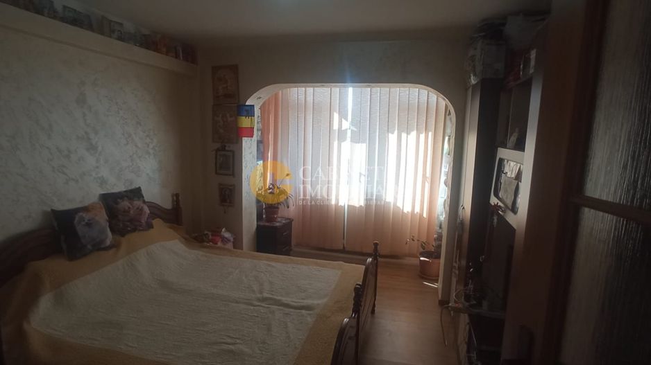 Apartament 2 camere decomandat - zona Alexandru cel Bun - Poză 2