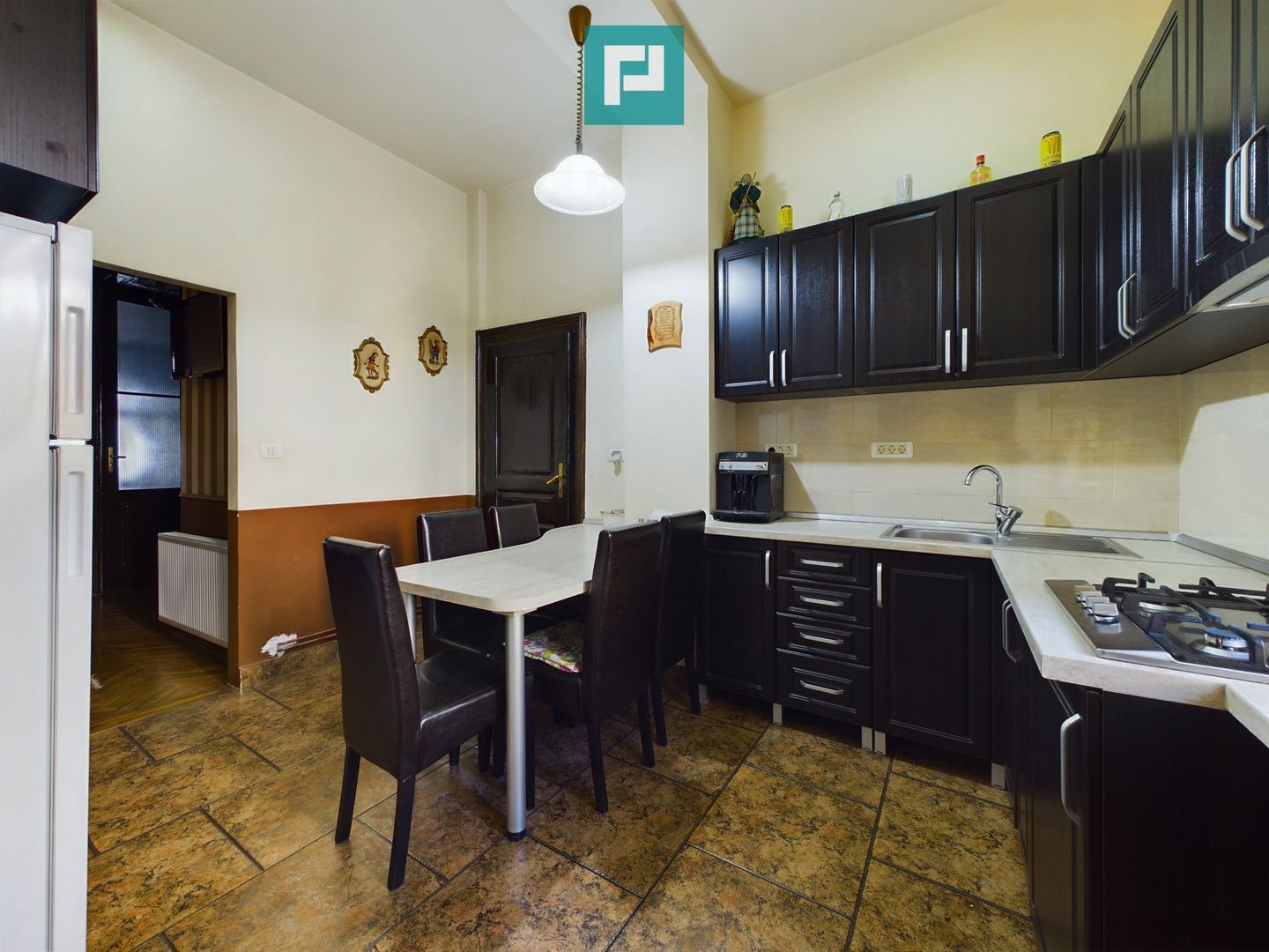 Apartament ultracentral cu 4 camere - Poză 5