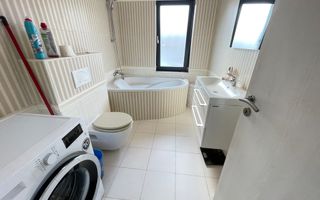 Apartament cu trei camere in Dumbravita - Poză 3