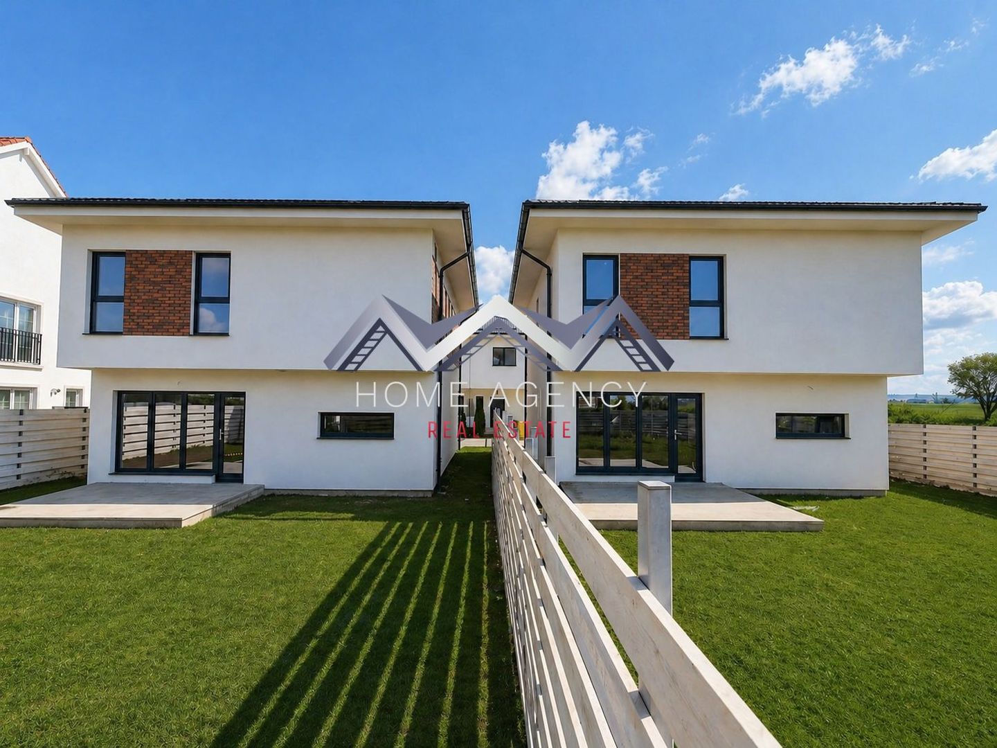 Casă single P+1+Pod în Otopeni - Poză 2