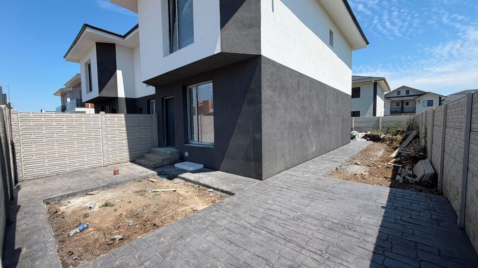 CASA TRIPLEX - RATE DEZVOLTATOR, TOATE UTILITATILE, COMISION  0% - Poză 1