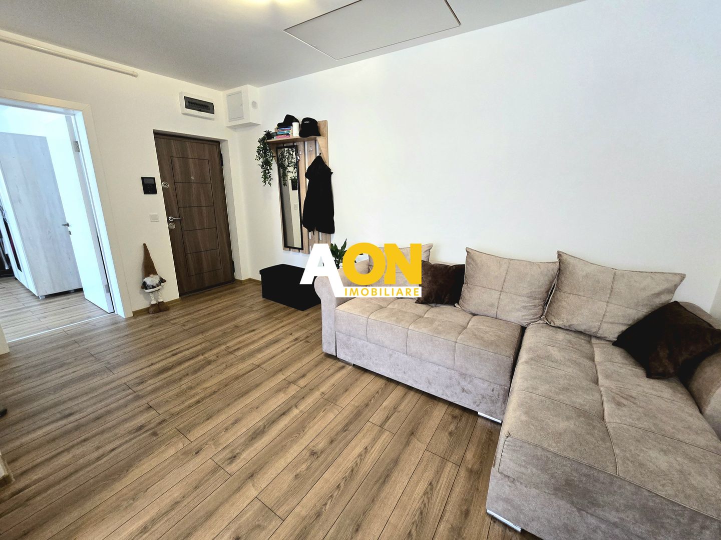 Apartament cu 2 Camere, Bloc Nou, Zona Alba Mall - Poză 3