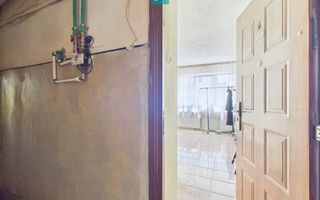 Garsonieră la parter zona UMT - Poză 9