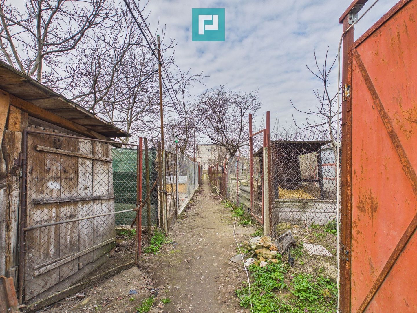 Apartament la curte comună în Aradul Nou - Poză 9