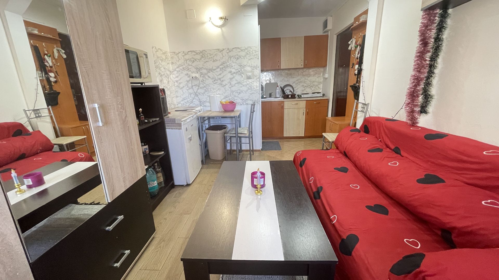 Garsoniera practica,ideala pentru investitie sau locuit - Poză 1