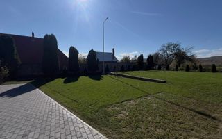 Casa de vanzare la 13 km de Onesti - Poză 9