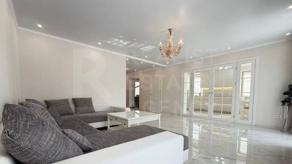 Chirie, casă, 3 nivele, str. Anton Crihan, Centru - Poză 3