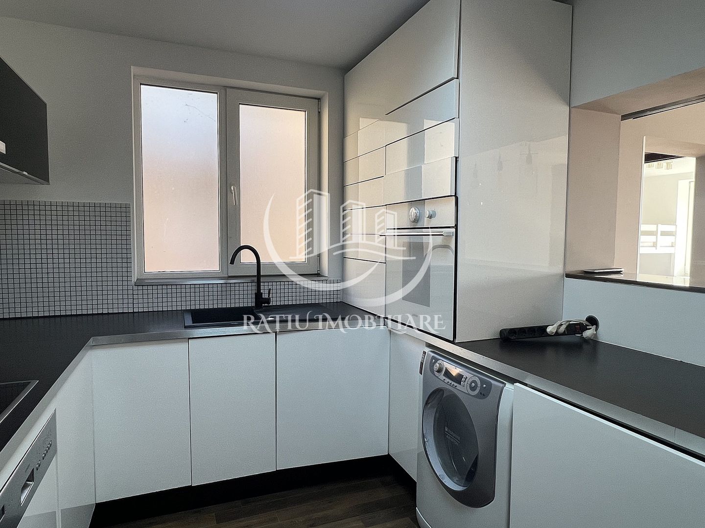 Apartament cu 3 camere | Vedere Panoramica | Rogerius | Oradea - Poză 13