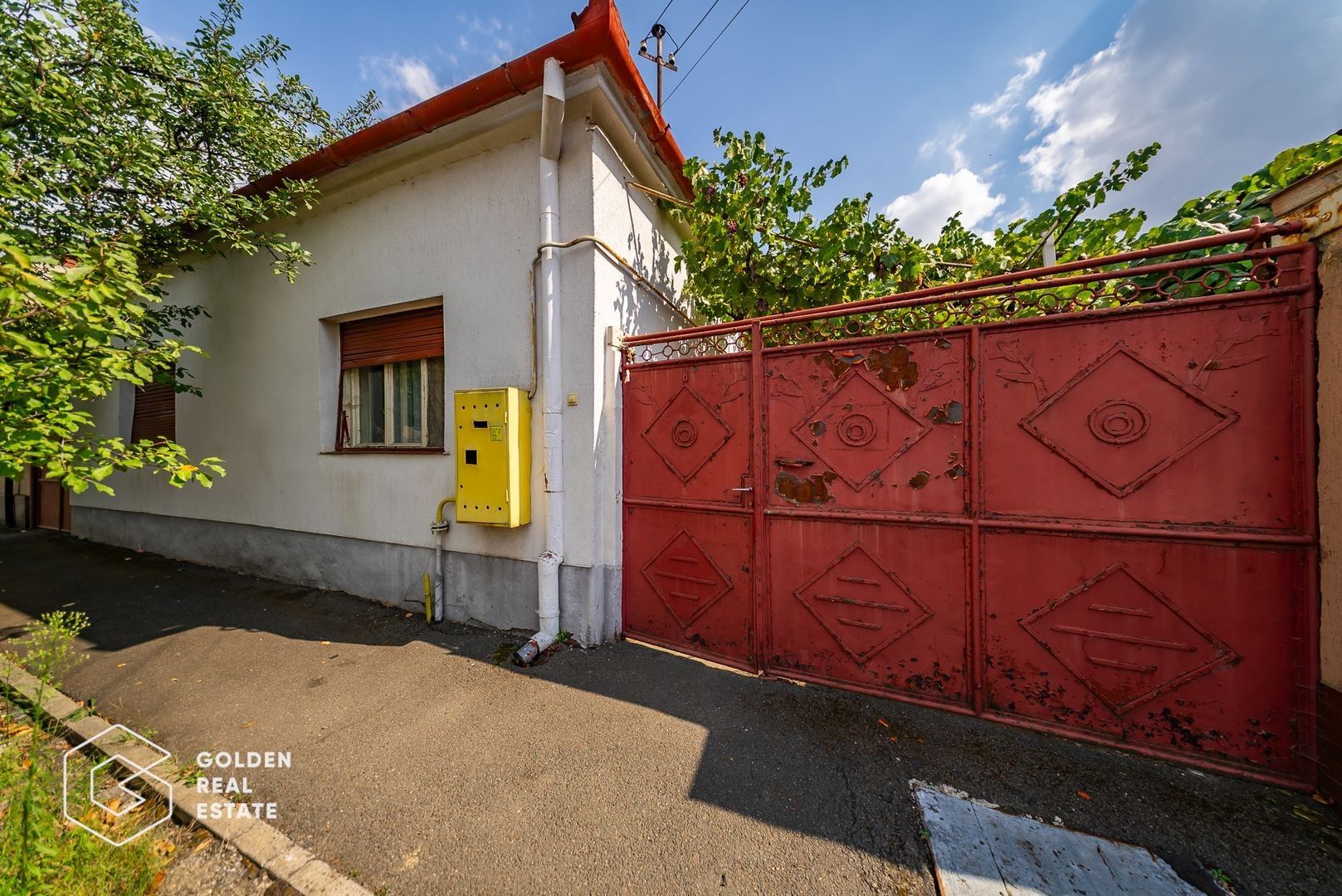 Casa cu 2 corpuri de cladire si teren 762 mp,  zona excelenta (Gradiste) - Poză 3