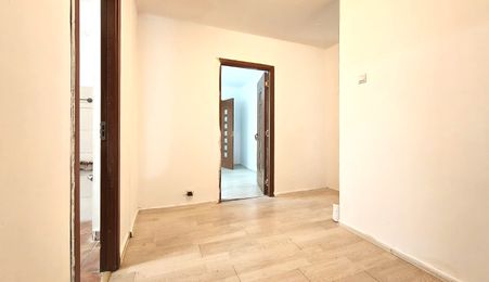 3 CAMERE | TITAN |