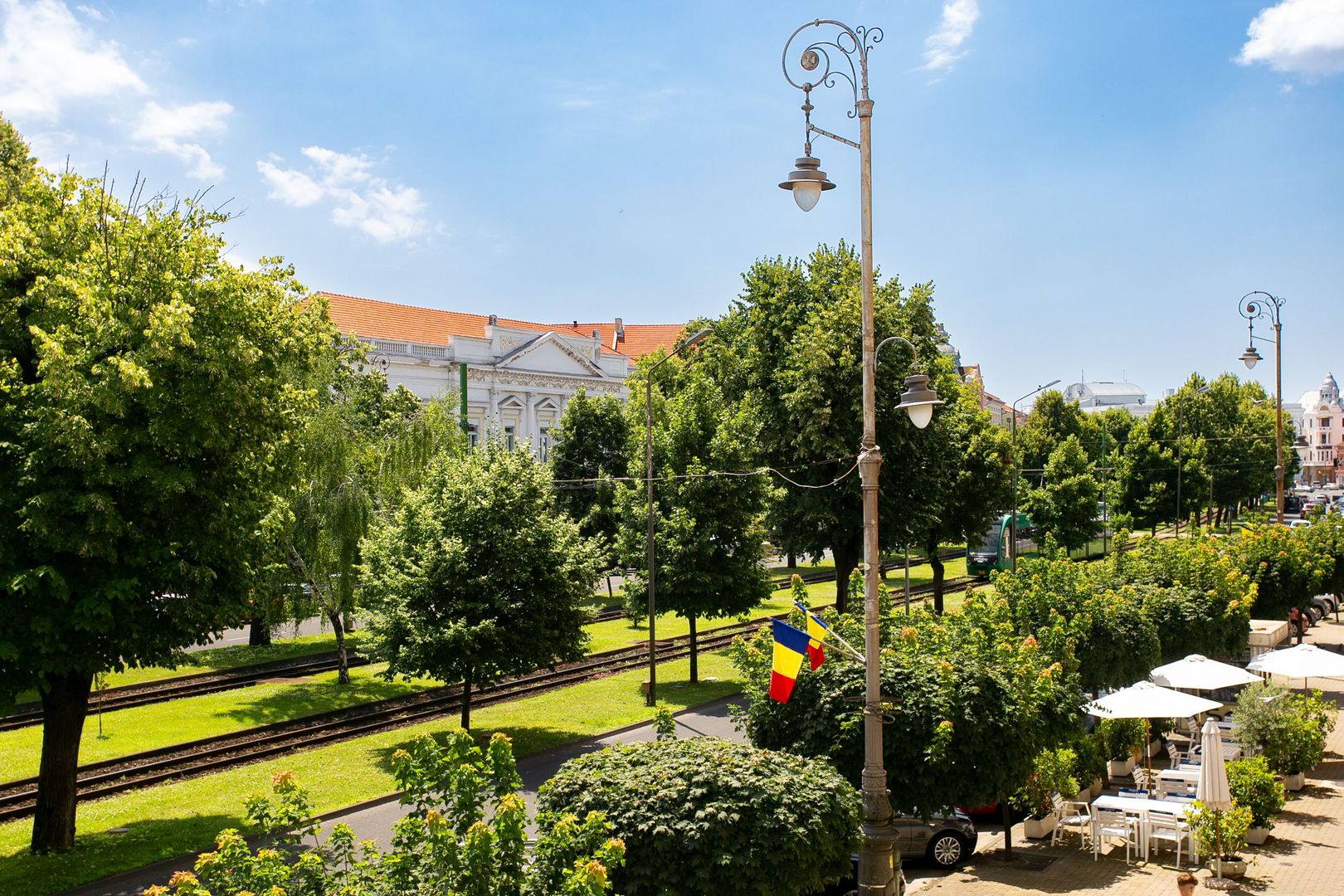 Birou la etajul 1 în zonă ultracentrală - Poză 10
