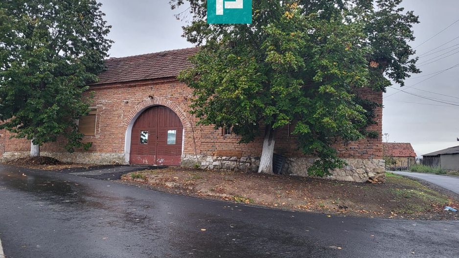 Rezidență de vis pe Valea Mureșului la Lalașinț - Poză 1