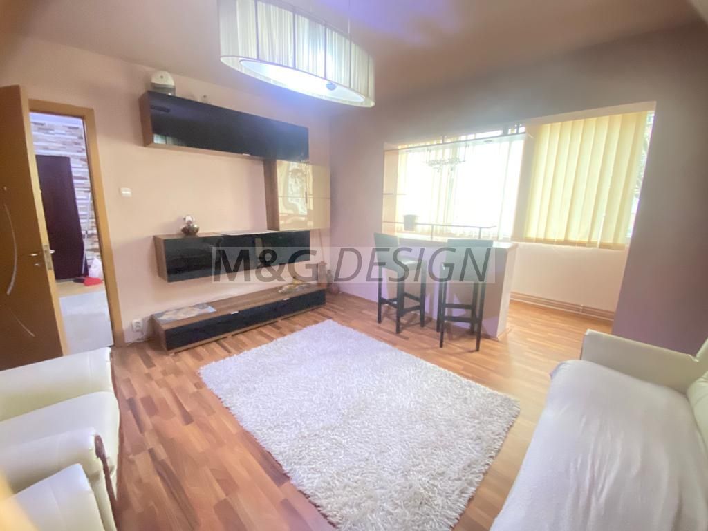 4 camere decomandat mobilat utilat  etaj 1 centrala Complexul studentesc Olimpia - Poză 2