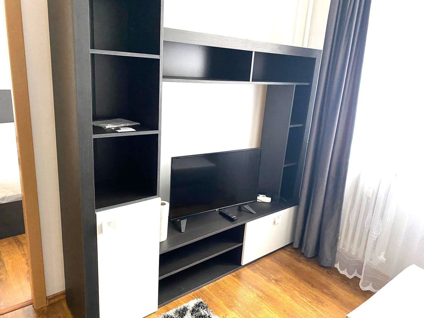 APARTAMENT DE INCHIRIAT FLORILOR - Poză 2