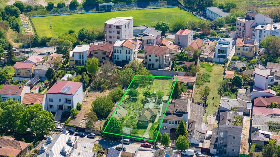 Teren rar, 1600 mp in zona Stadion | Deschidere 25 m | Utilitati - Poză 3