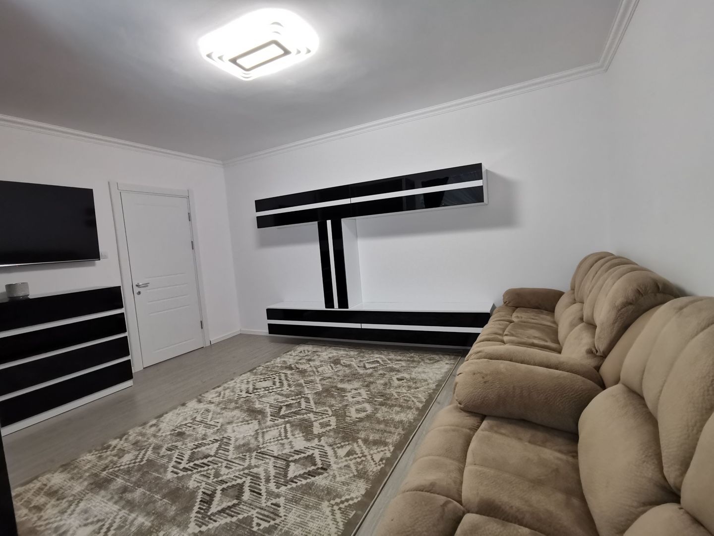 2 camere Camil Ressu | langa metrou - Poză 6