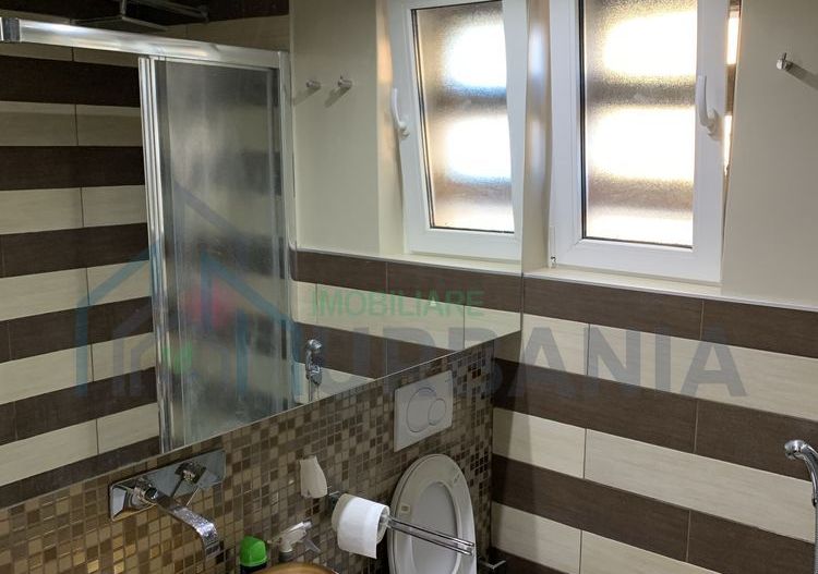 Camera libera in apartament cu 3 camere - PODU ROS - Poză 6