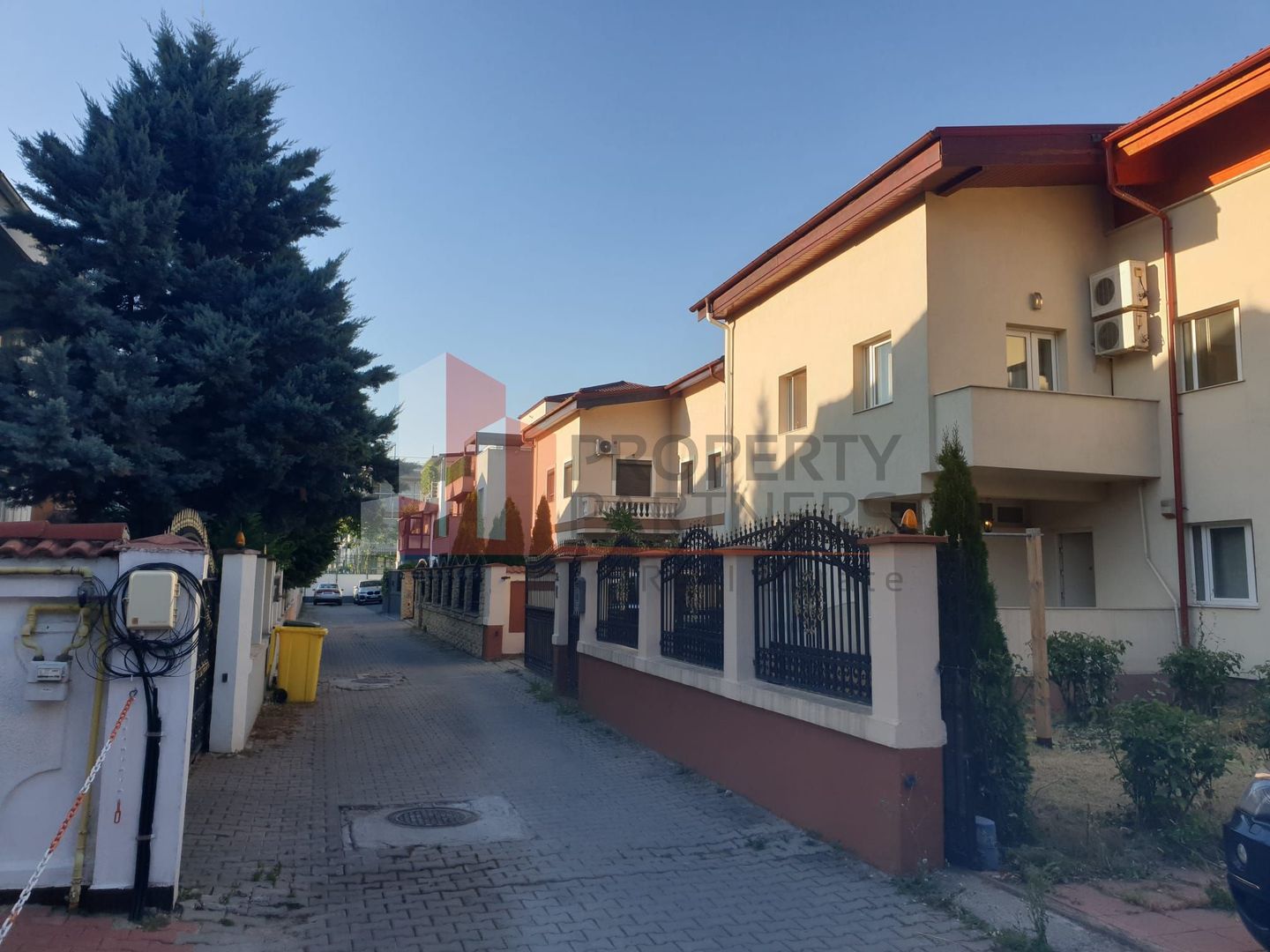 Vila langa British School - Poză 8