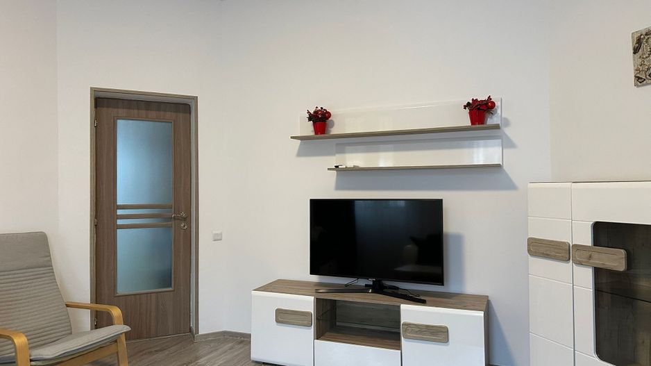 Apartament superb cu doua camere, Romana-Dorobanti - Poză 2