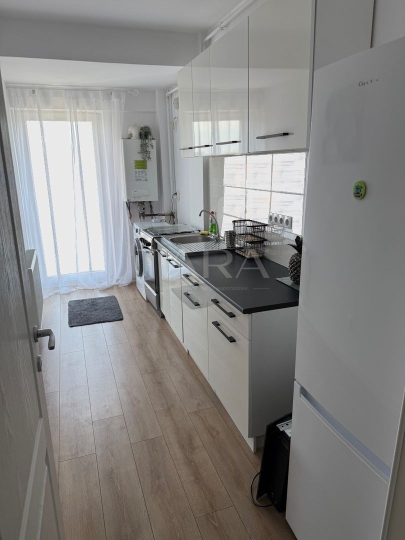 Apartament 1 cameră, mobilat și utilat, cu parcare inclusă. - Poză 1