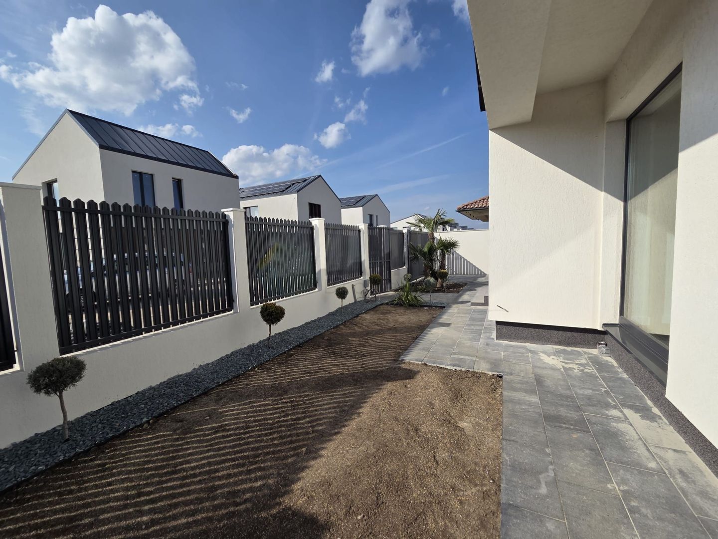 Casă modernă de vânzare în Tunari – construcție 2025, gata de mutare! - Poză 32