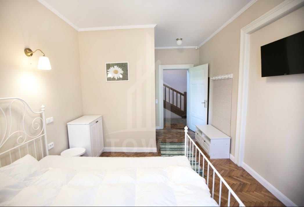 Apartament 3 camere la casă, curte proprie, Parcul Sub Arini - Poză 5