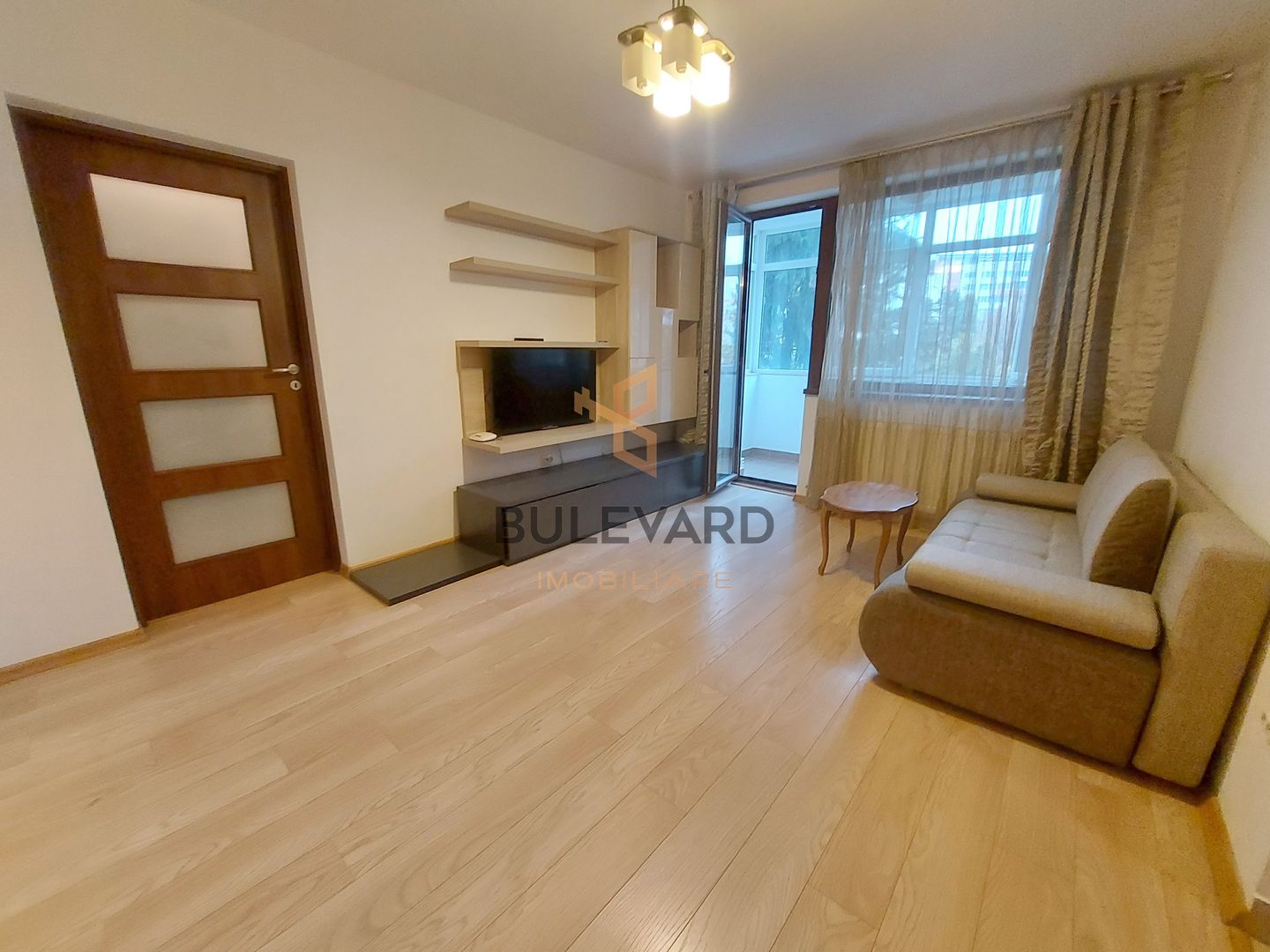 Apartament cu 2 camere zona strazii Donath + parcare! - Poză 1
