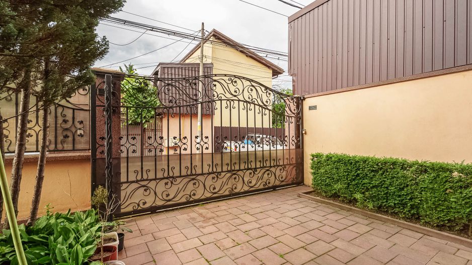 RAHOVA Salaj Vila 2007 S+P+1+M calitate superioara 370 mp - Poză 4