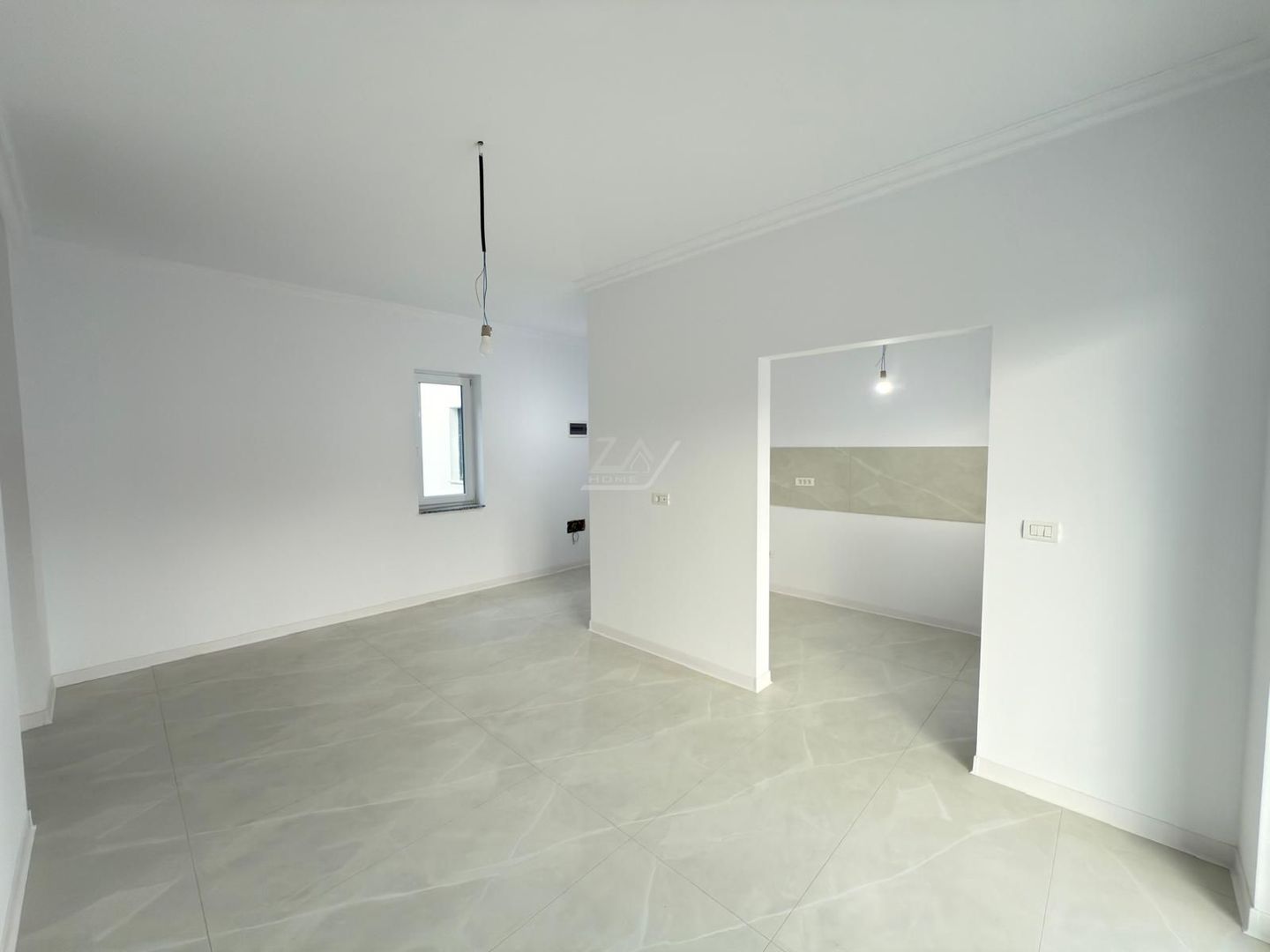 Asfalt. Loc de parcare. Etaj 1. - Poză 2