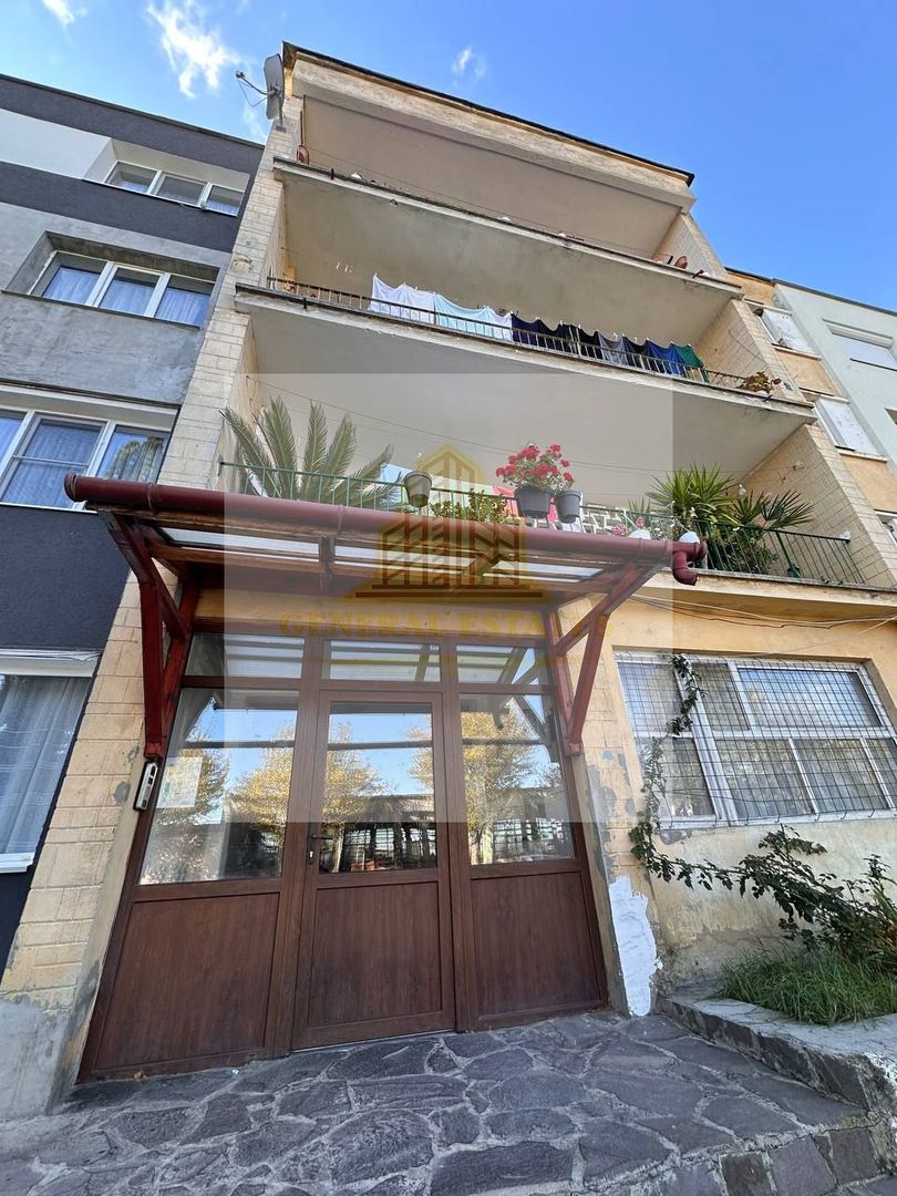 Studio luminos spre vanzaare, la poalele Pietrei Craiului – Zărnești - Poză 6