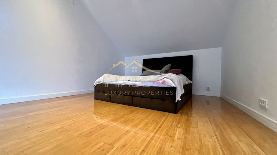 Casa **8 camere** // Domenii - Poză 15