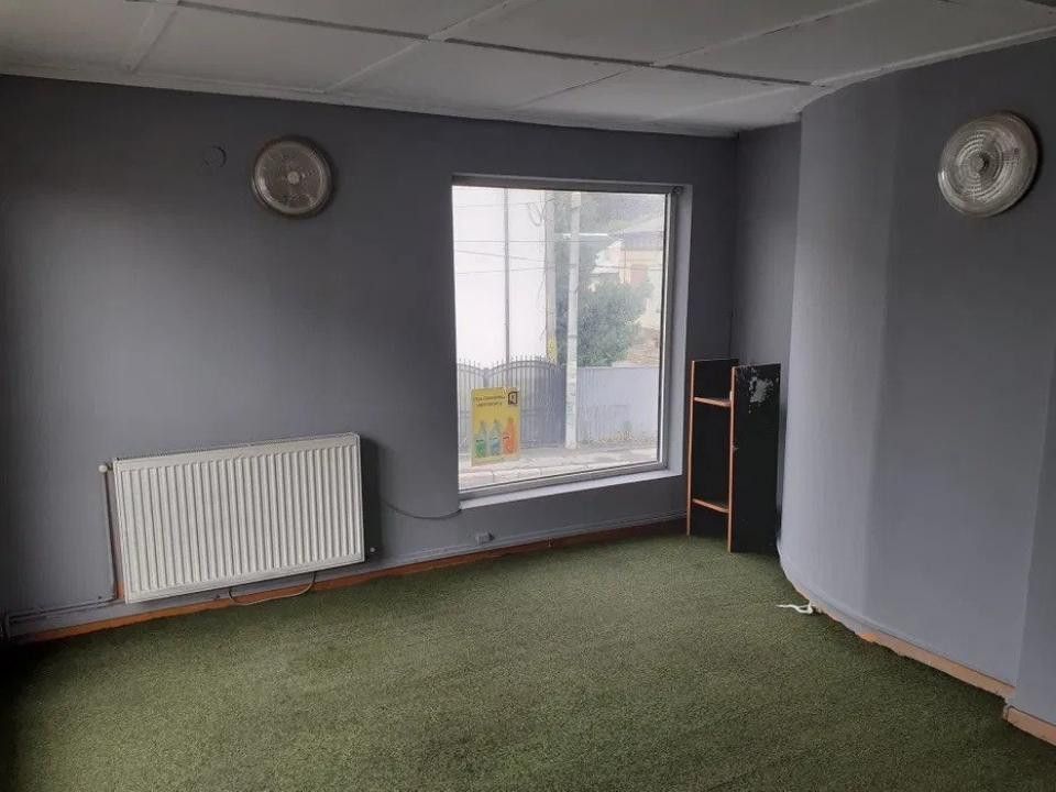 COMISION 0% - De inchiriat  spatiu comercial central Pitesti - Poză 2