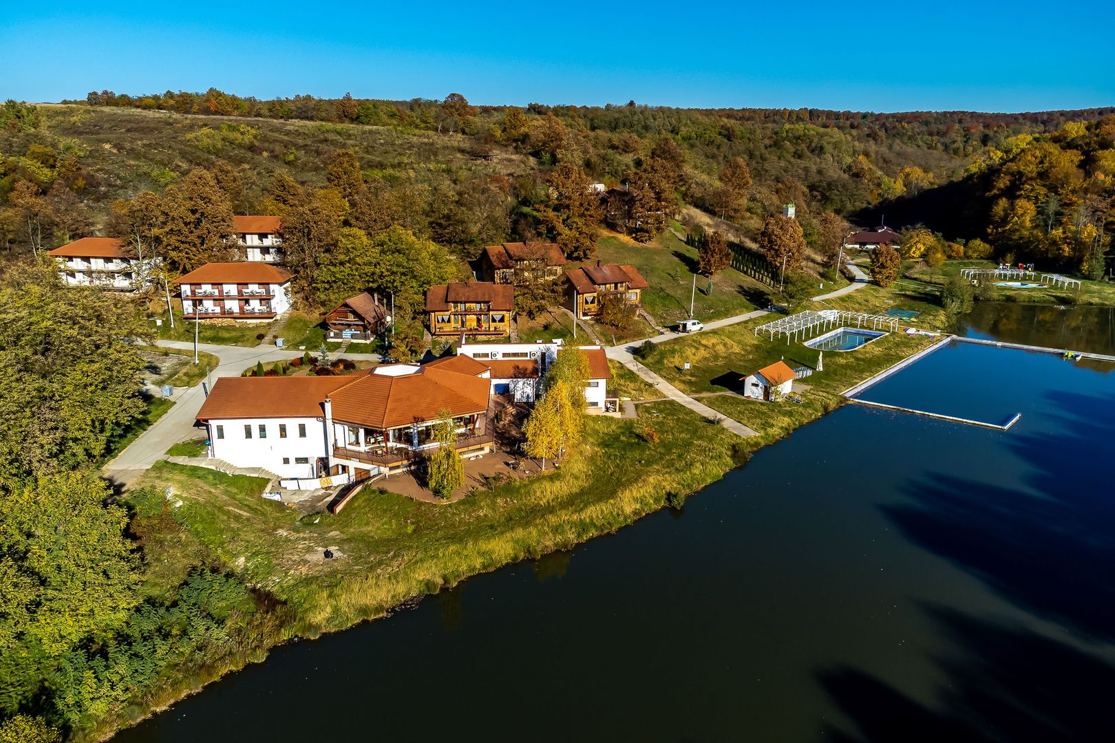 Afacere la cheie turism și producție - Poză 1