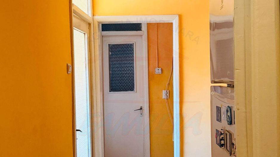 Apartament 3 camere dec. ,Galati, la PS-uri, Casa Roșie etaj 2, 68 mp. - Poză 9