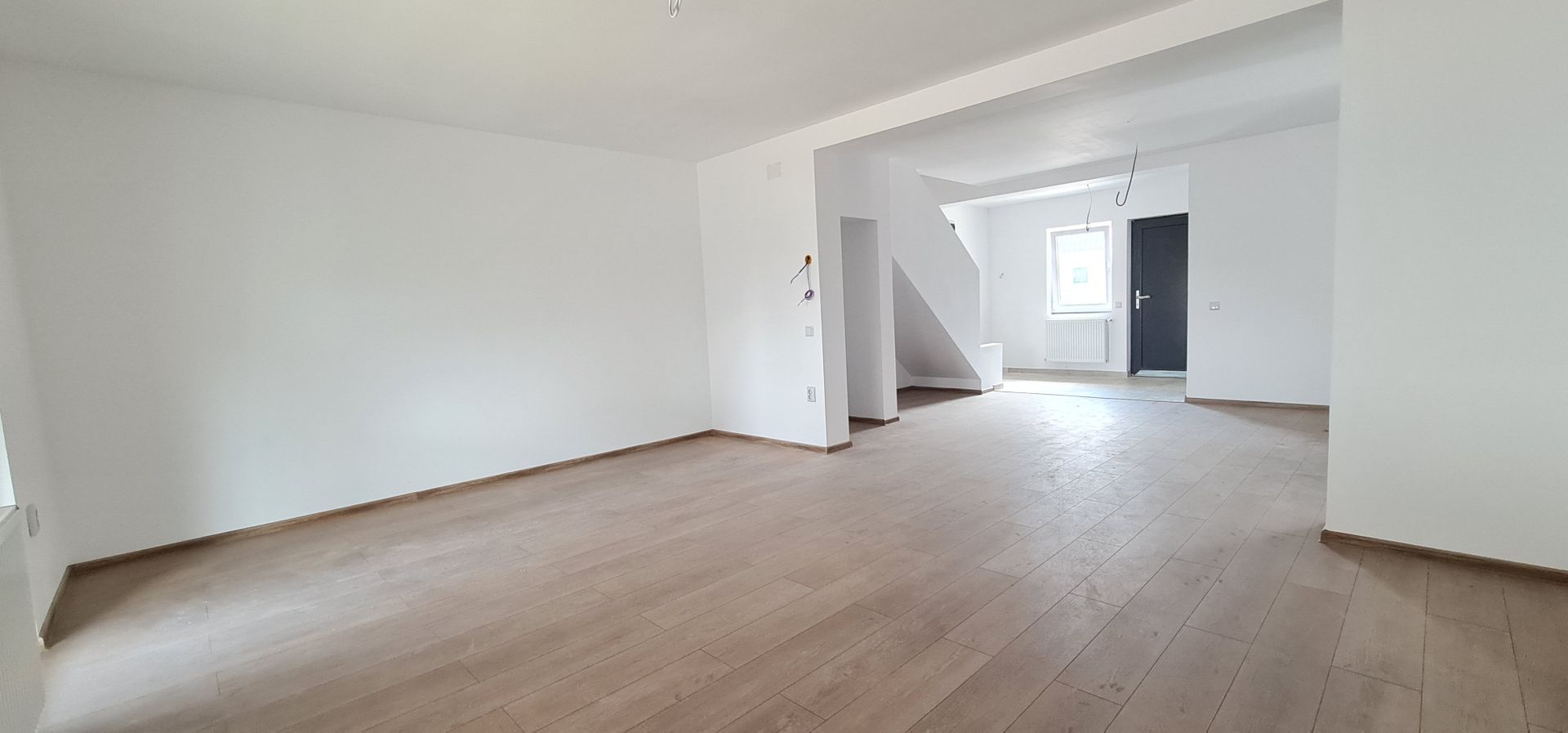 Casa finalizata intabulata in Cartier Izvor Tarlungeni Brasov - Poză 5