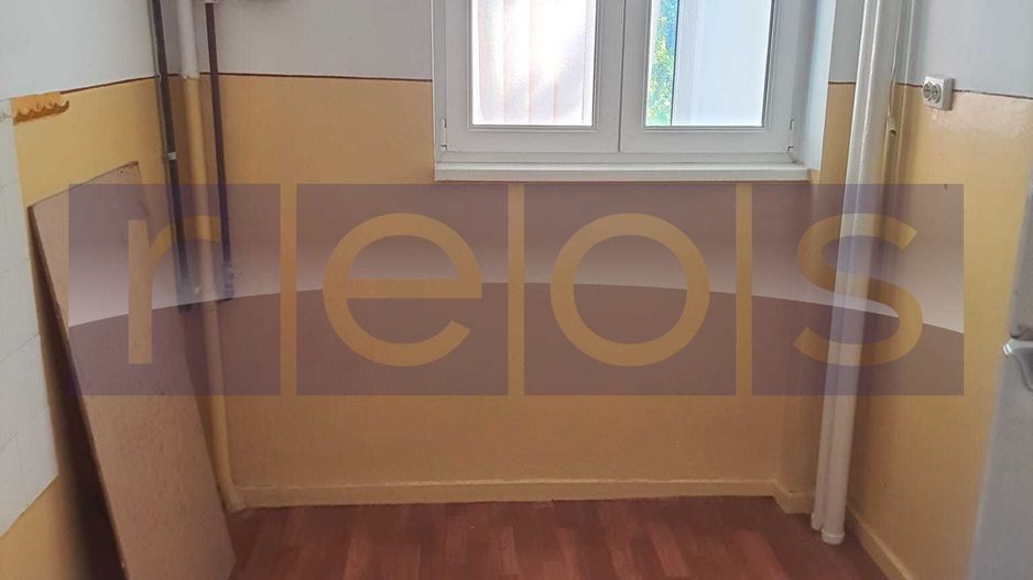 VANZARE APARTAMENT 2 CAMERE 48MP BASARABIA CAMPIA LIBERTATII SEMIDECOMANDAT - Poză 3