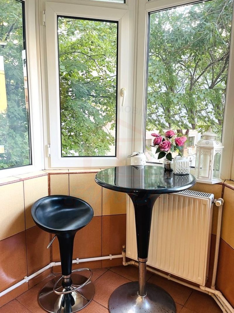 Apartament renovat, 2 camere decomandate, etaj 2  – IC Frimu - Poză 5