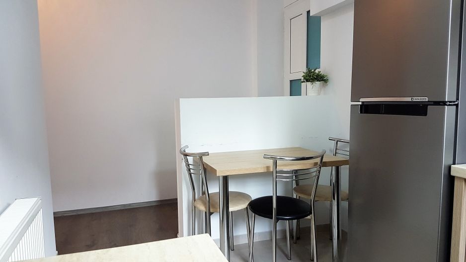 Faleza Nord | Apartament 2 camere, etaj 1, în vilă, centrală pe gaz - Poză 2