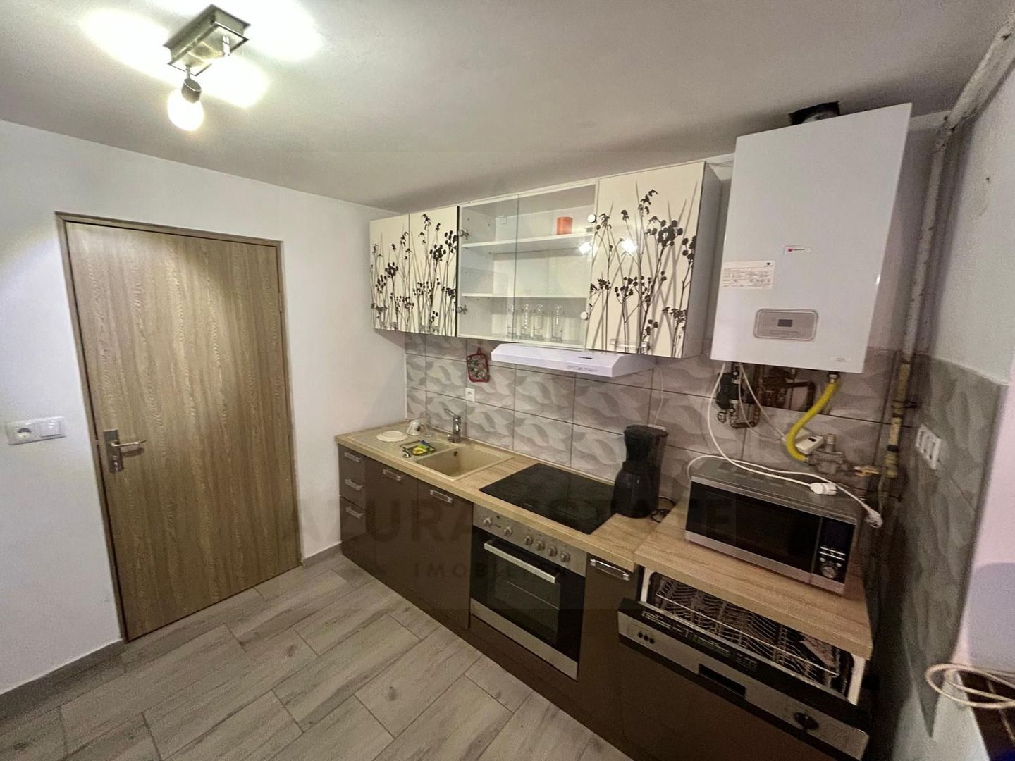 Casa 4 camere 100 mp Tiglari - Poză 5